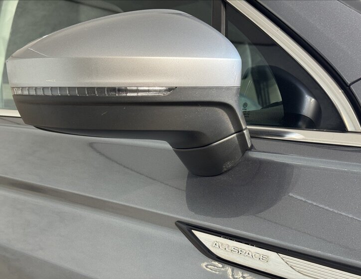 Volkswagen Tiguan Allspace SUV / Terénní 2,0 l 110 kw