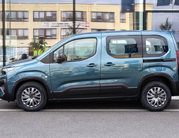 Peugeot Rifter MPV 1,5 l 96 kw