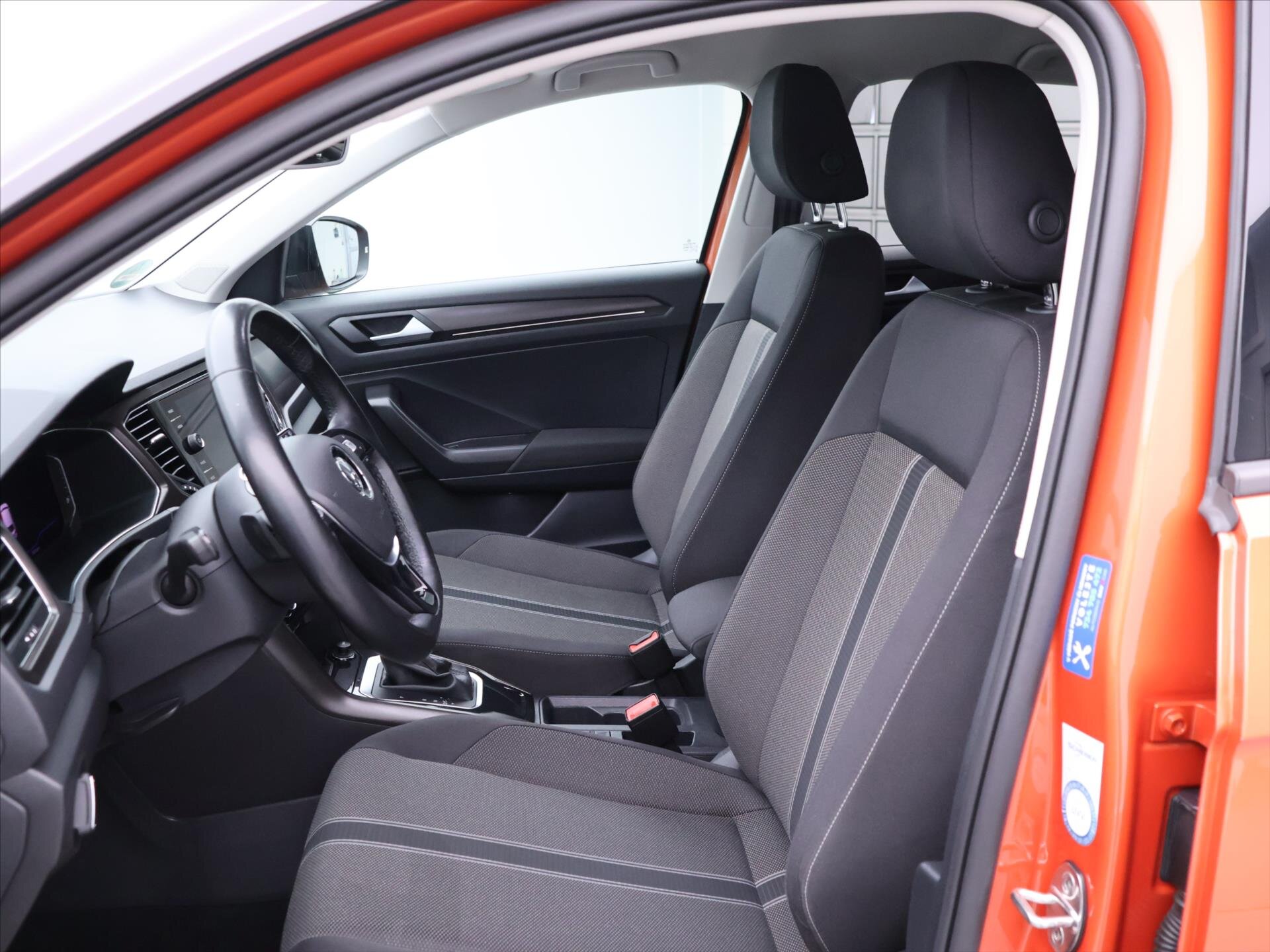 Volkswagen T-Roc SUV 1,5 l 110 kw