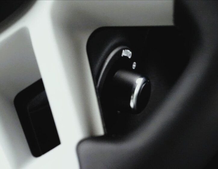 Land Rover Defender SUV / Terénní 5,0 l 313 kw