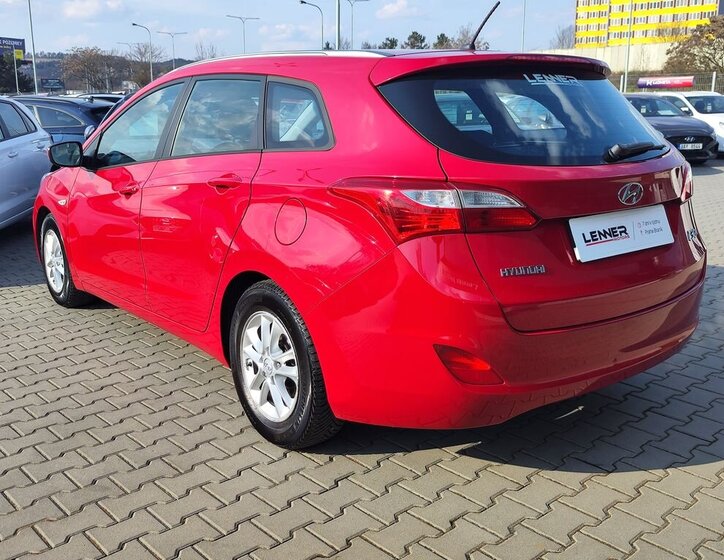 Hyundai i30 Kombi 1,4 l 73 kw