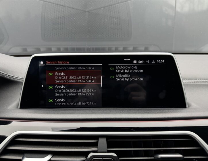 BMW Řada 7 Sedan 3,0 l 250 kw