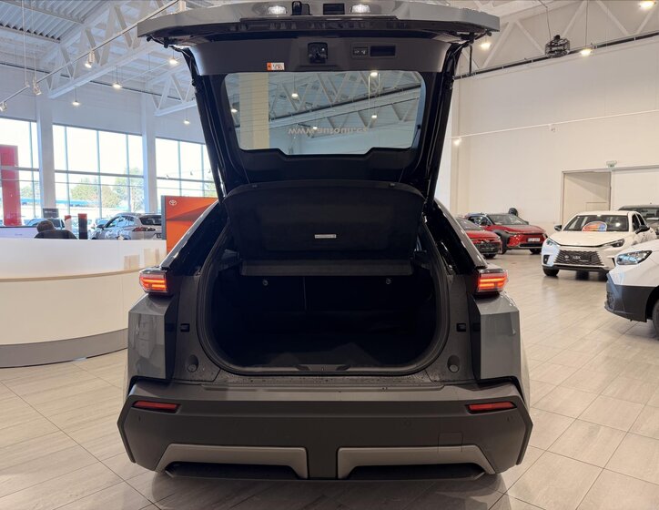 Toyota C-HR SUV / Terénní 0,0 252 kw