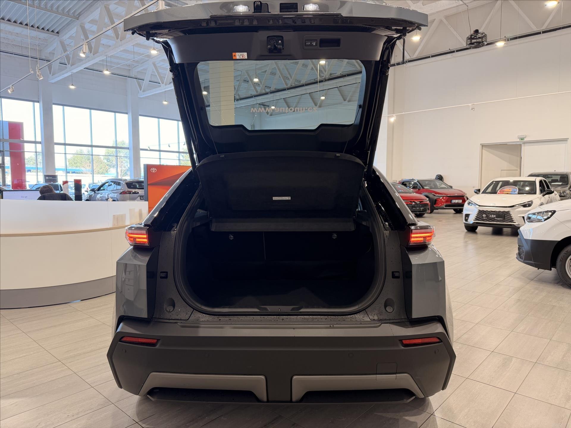 Toyota C-HR SUV / Terénní 0,0 252 kw