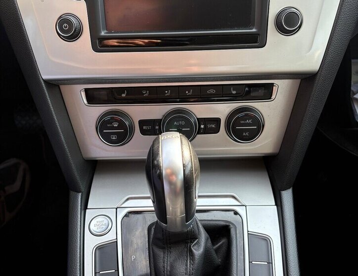 Volkswagen Passat Sedan / Limuzína 0,0 110 kw