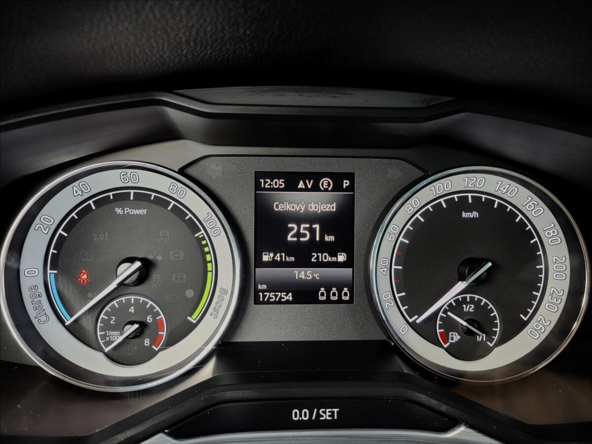 Škoda Superb Kombi 1,4 l 115 kw