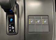 Lexus UX 300h Hatchback 2,0 l 146 kw