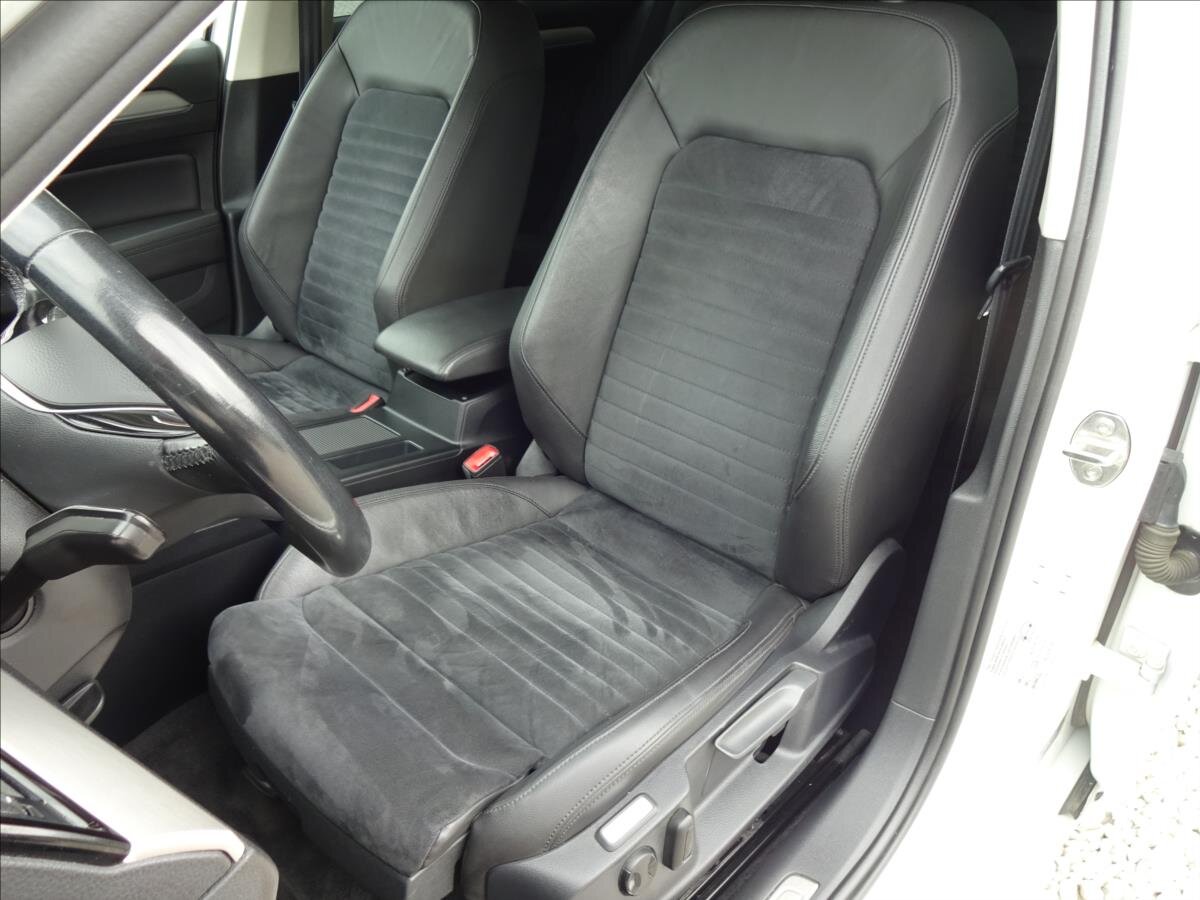Volkswagen Passat Sedan 2,0 l 110 kw