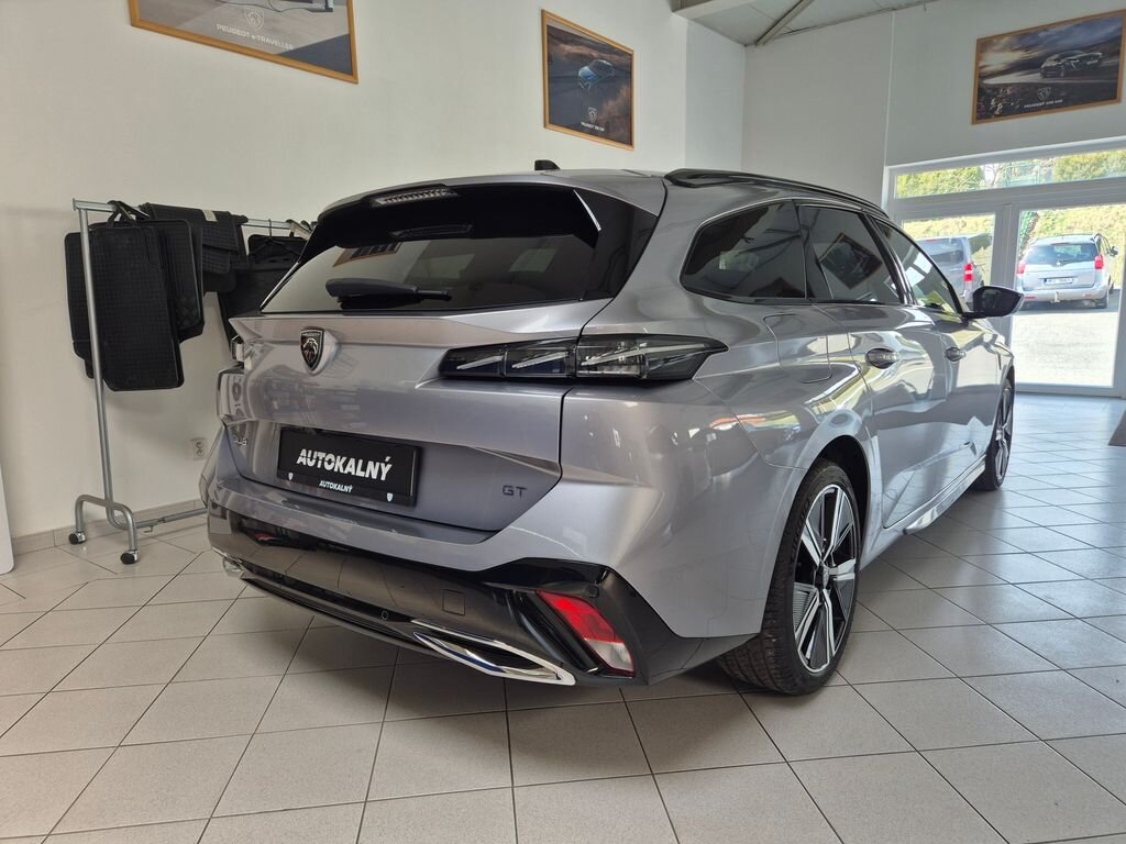 Peugeot 308 Kombi 1,2 l 96 kw