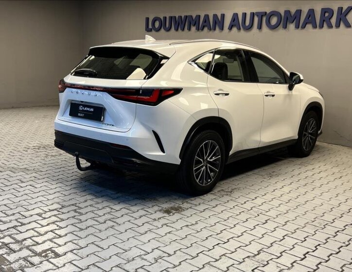 Lexus NX 350h 2