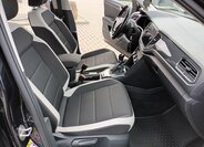 Volkswagen T-Roc SUV / Terénní 1,5 l 110 kw