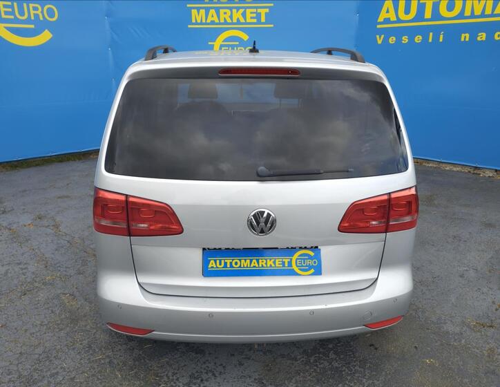 Volkswagen Touran 5
