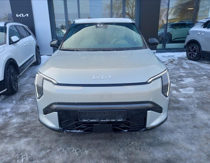 KIA EV3 SUV / Terénní 0,0 150 kw