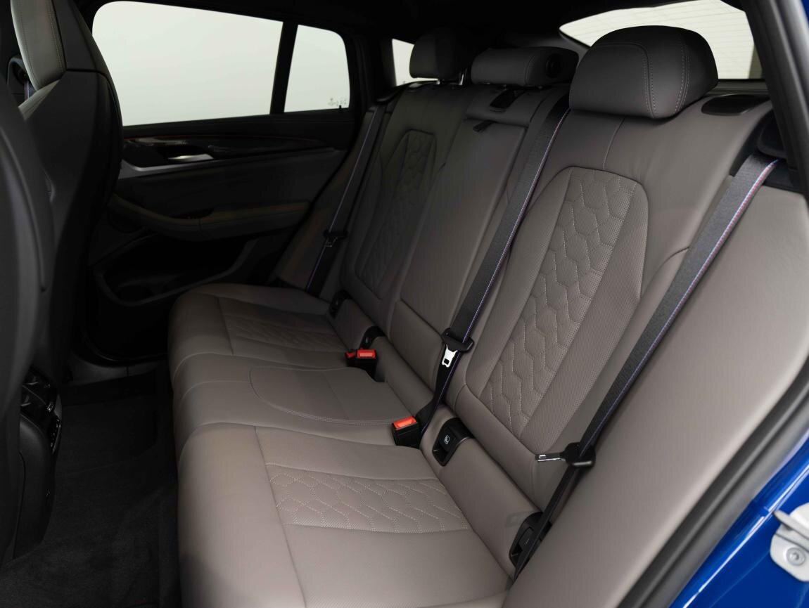 BMW X4 SUV 3,0 l 353 kw