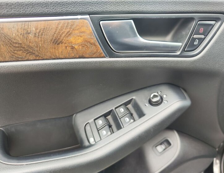 Audi Q5 SUV / Terénní 2,0 l 155 kw