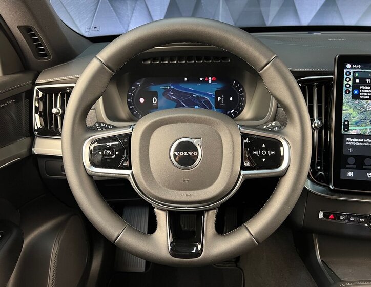 Volvo XC90 SUV / Terénní 2,0 l 184 kw