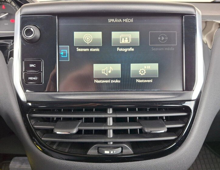 Peugeot 208 Hatchback 1,2 l 60 kw