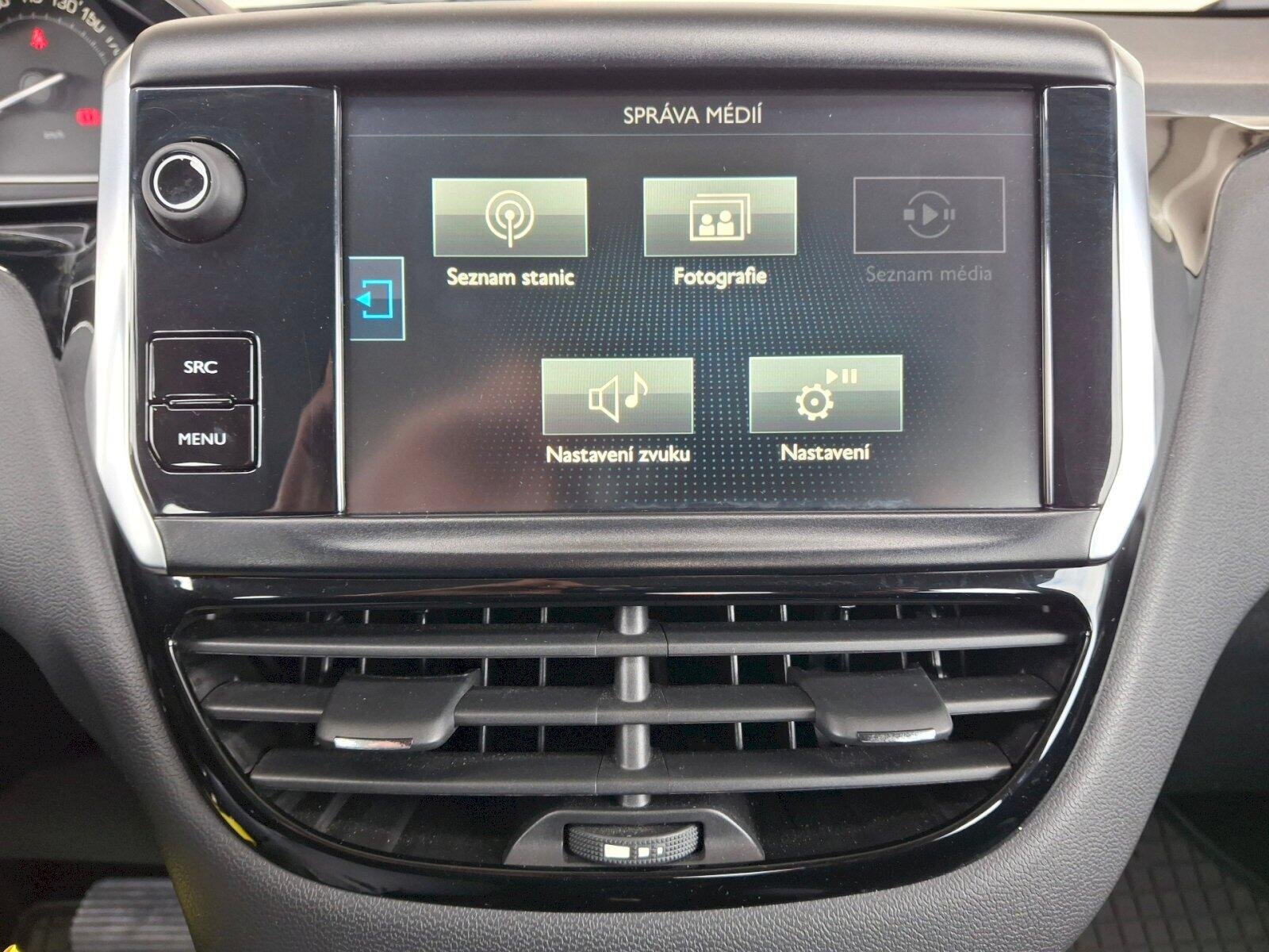 Peugeot 208 Hatchback 1,2 l 60 kw