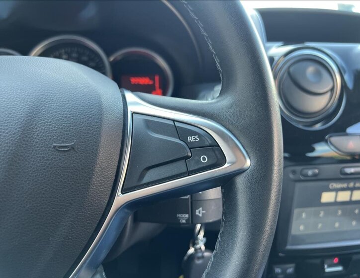 Dacia Duster SUV 1,6 l 84 kw