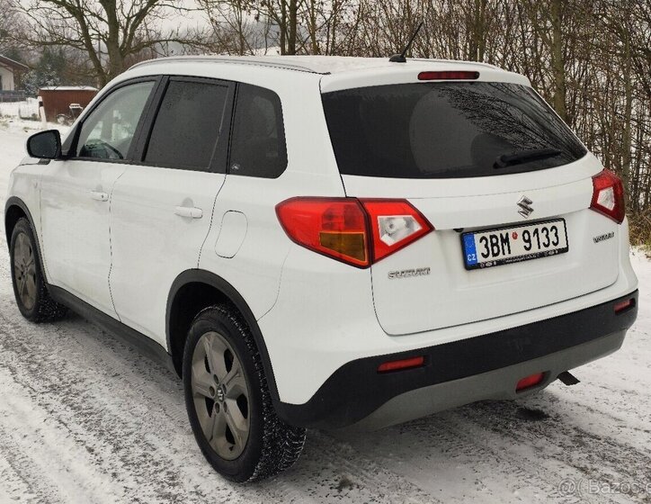 Suzuki Vitara 10