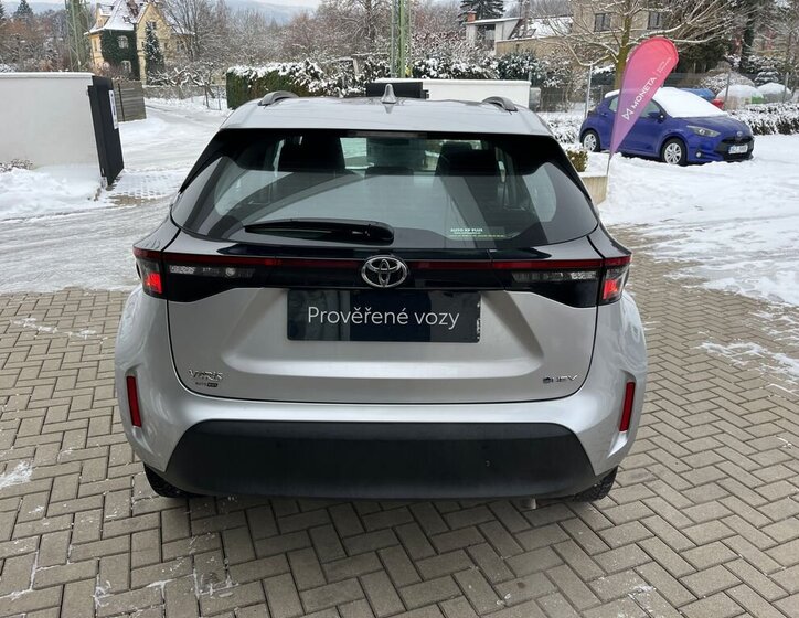 Toyota Yaris Cross SUV 1,5 l 68 kw