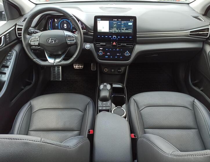 Hyundai IONIQ 16
