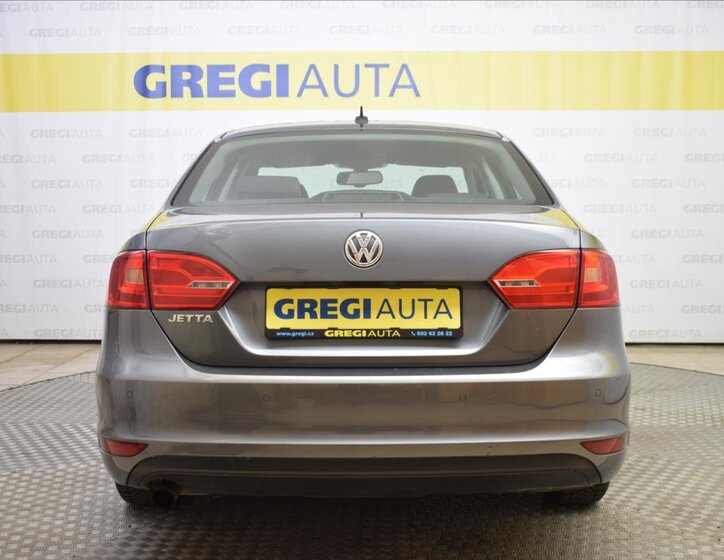 Volkswagen Jetta Sedan 1,2 l 77 kw