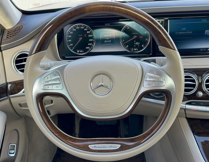 Mercedes-Benz Třídy S Sedan / Limuzína 6,0 l 390 kw