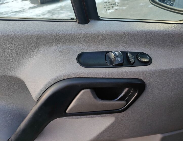 Mercedes-Benz Sprinter Valník 2,1 l 80 kw