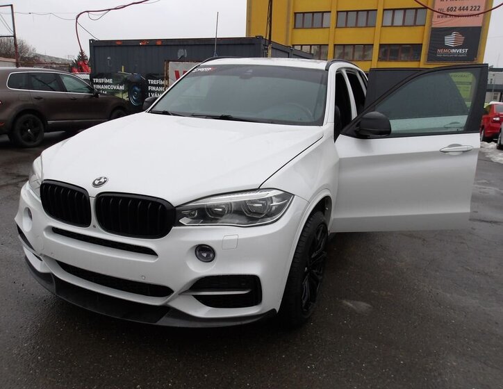 BMW X5 SUV 3,0 l 280 kw