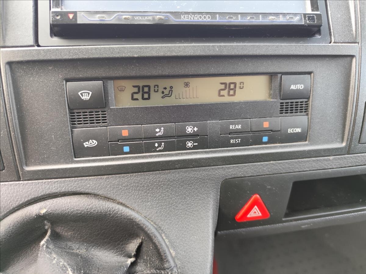 Volkswagen Caravelle Ostatní 2,5 l 96 kw