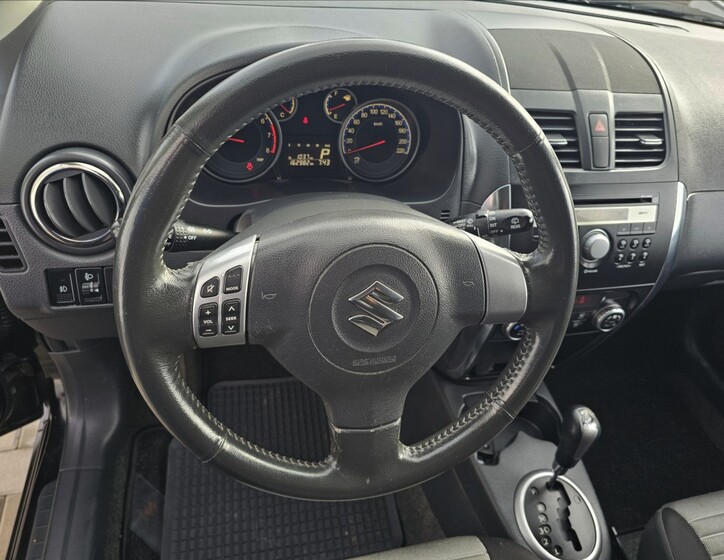 Suzuki SX4 11