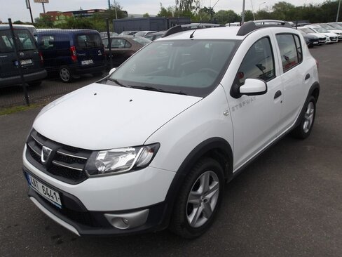 Dacia Sandero Hatchback 898,0 66 kw