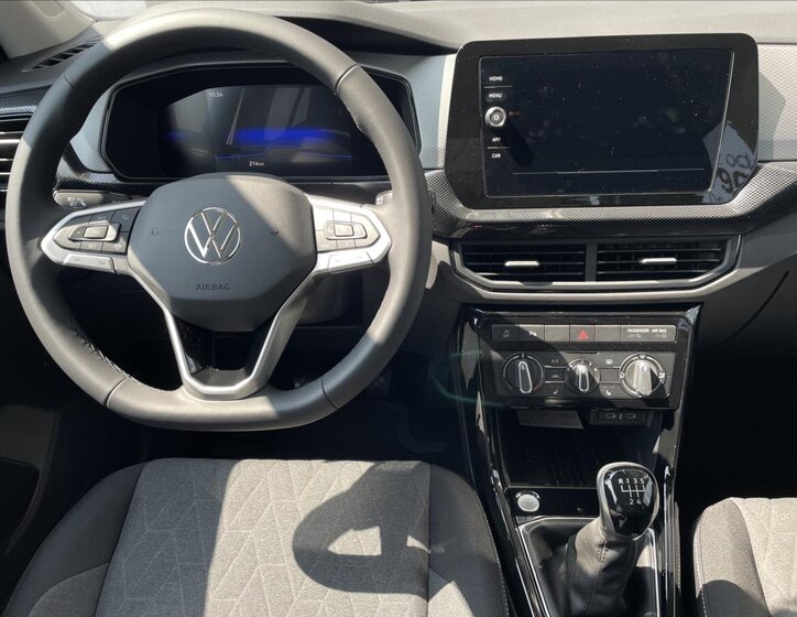 Volkswagen T-Cross 12