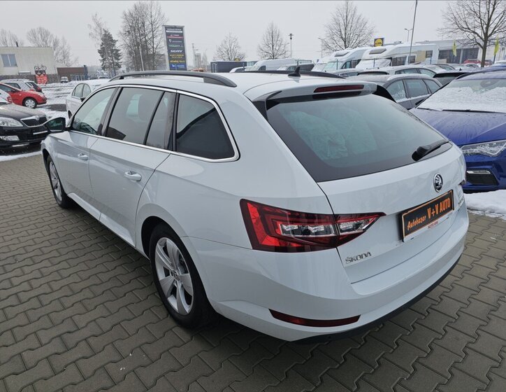 Škoda Superb Kombi 2,0 l 140 kw