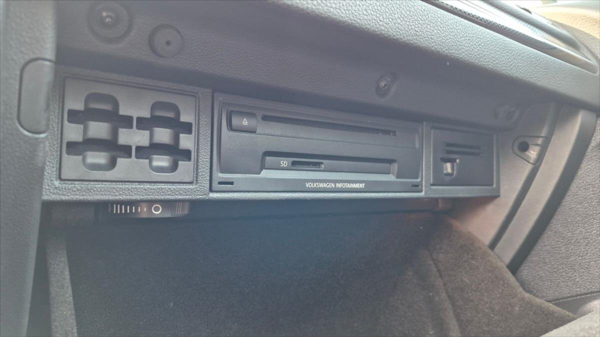 Volkswagen Golf Kombi 1,6 l 77 kw