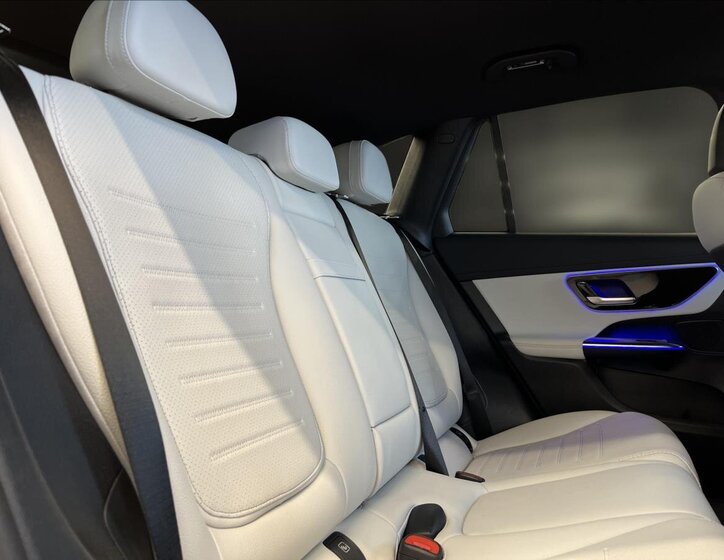 Mercedes-Benz GLC SUV 2,0 l 145 kw