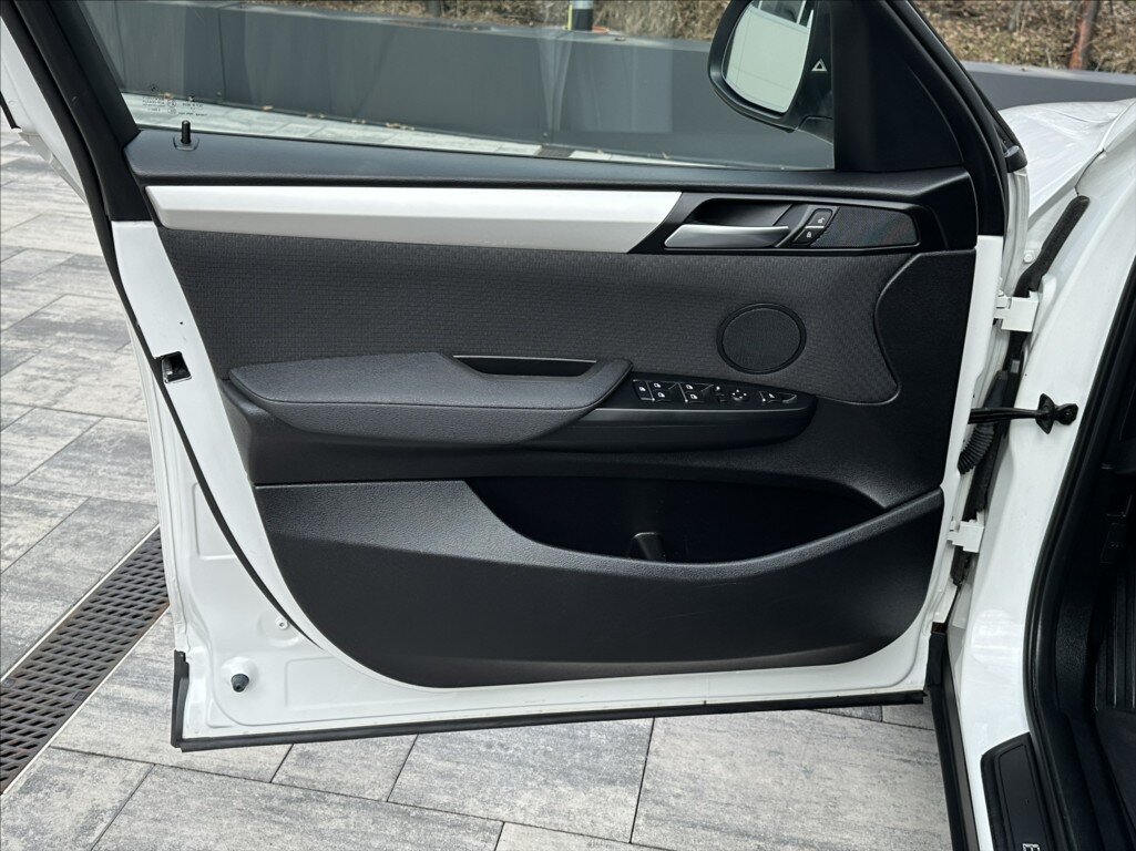 BMW X3 SUV / Terénní 2,0 l 180 kw