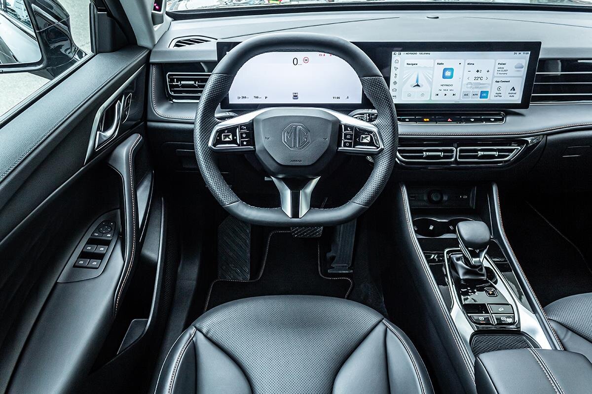 MG HS SUV / Terénní 1,5 l 125 kw