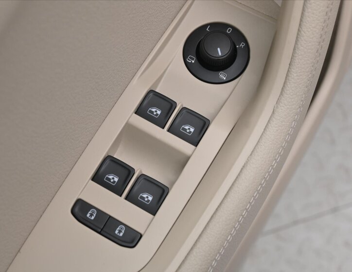 Škoda Superb Liftback 2,0 l 110 kw