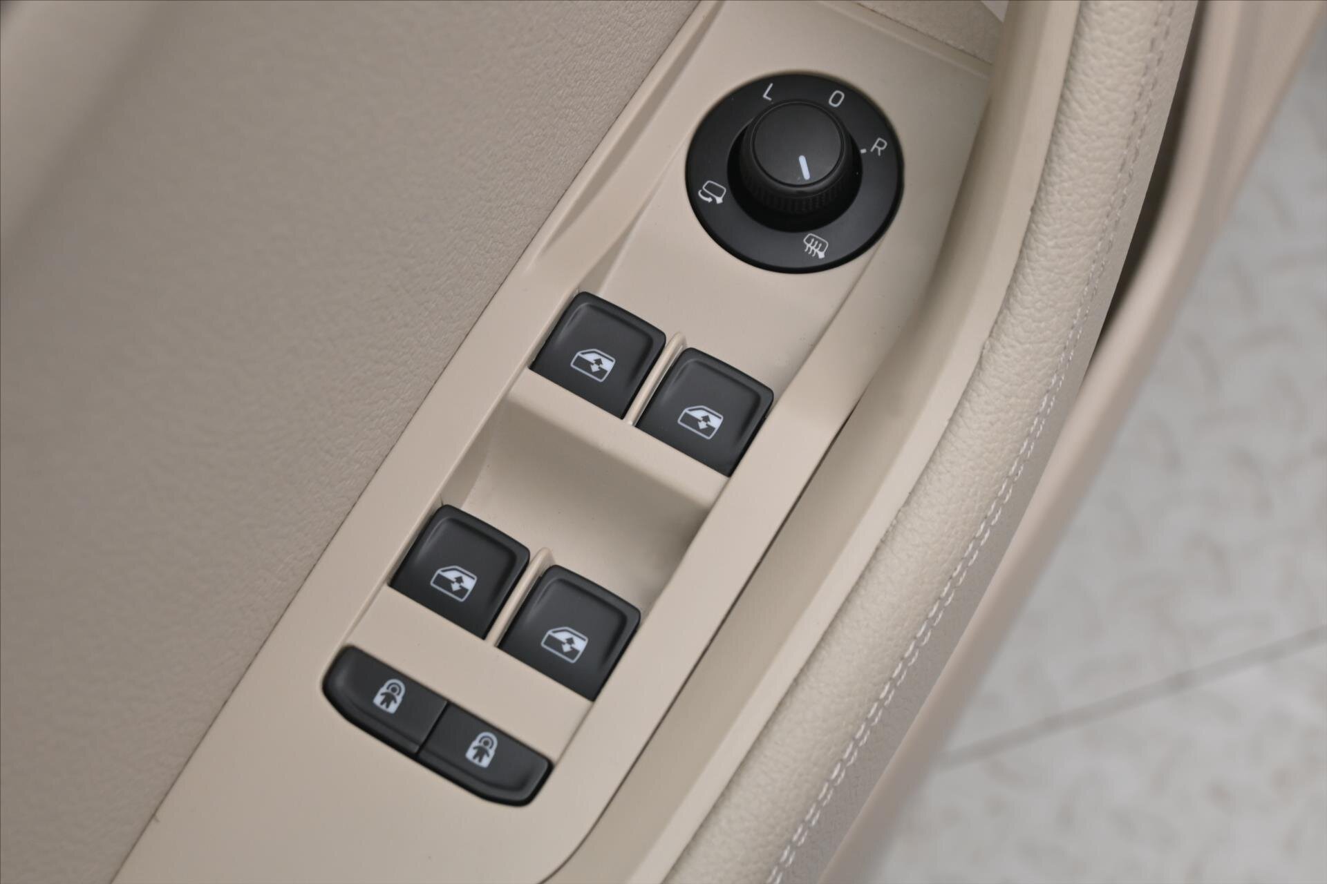 Škoda Superb Liftback 2,0 l 110 kw