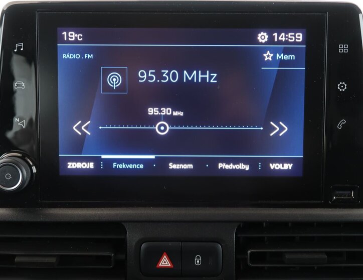 Peugeot Rifter MPV 1,5 l 96 kw