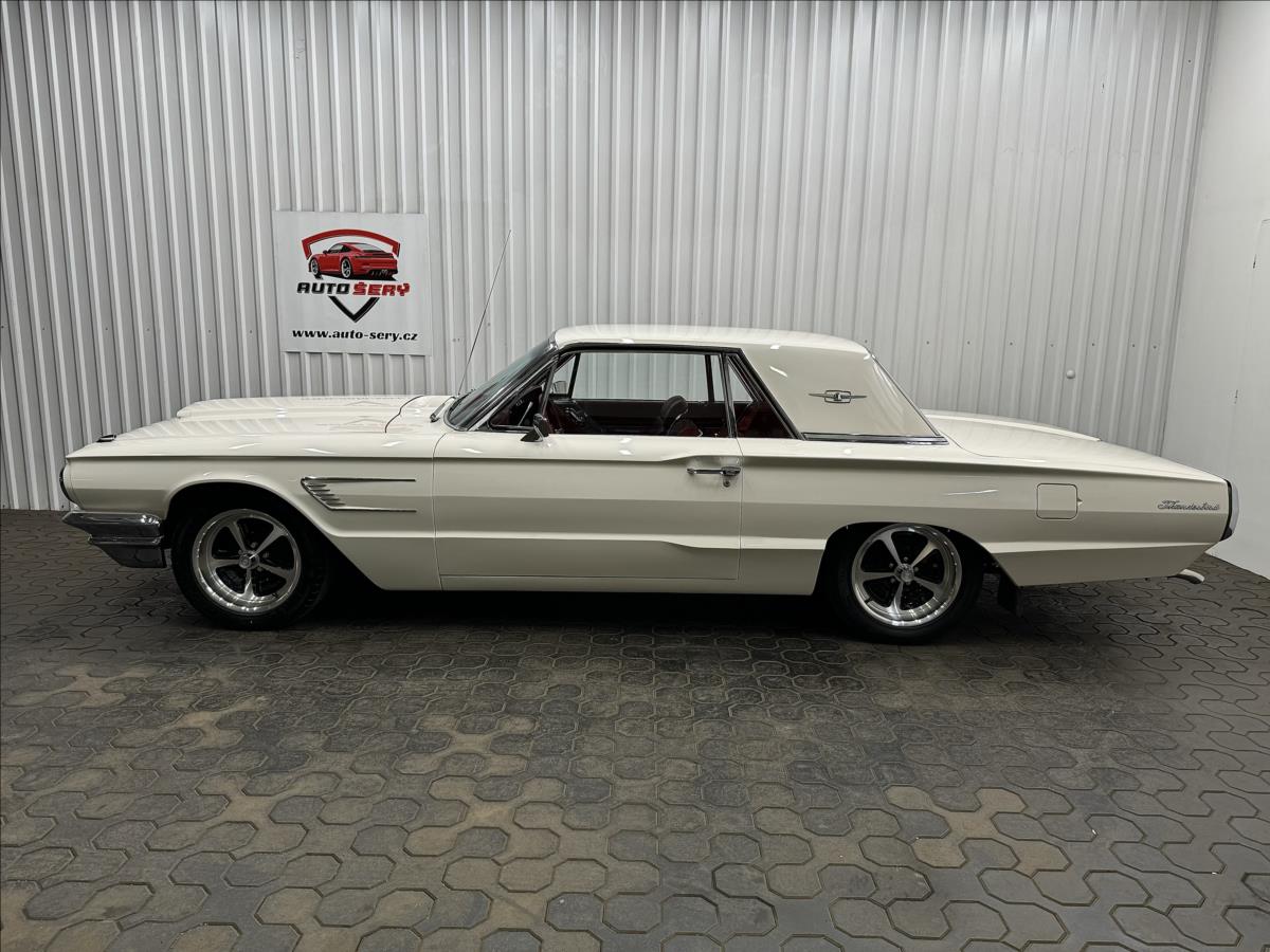 Ford Thunderbird
