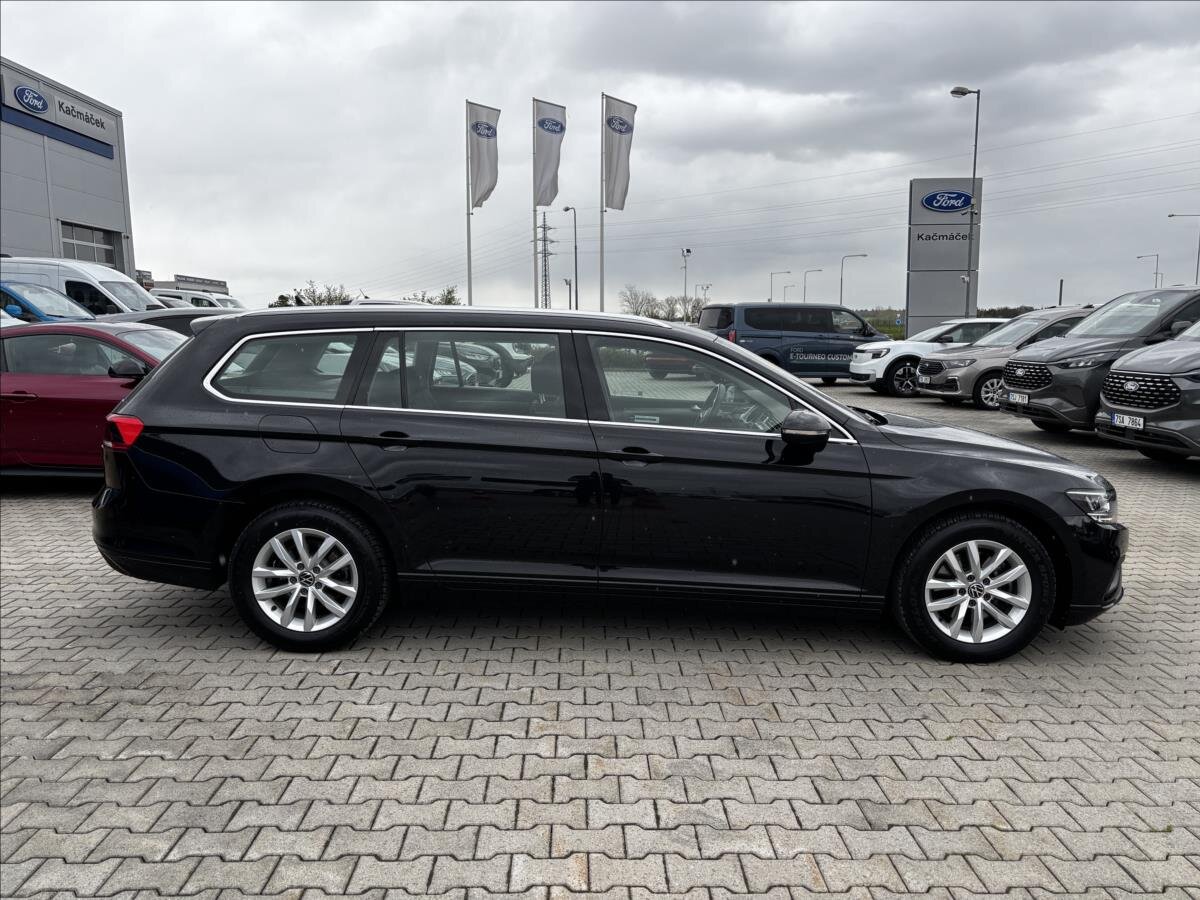 Volkswagen Passat Kombi 1,5 l 110 kw