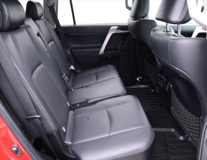 Toyota Land Cruiser SUV / Terénní 2,8 l 150 kw