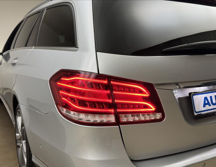 Mercedes-Benz Třídy E Kombi 3,0 l 170 kw