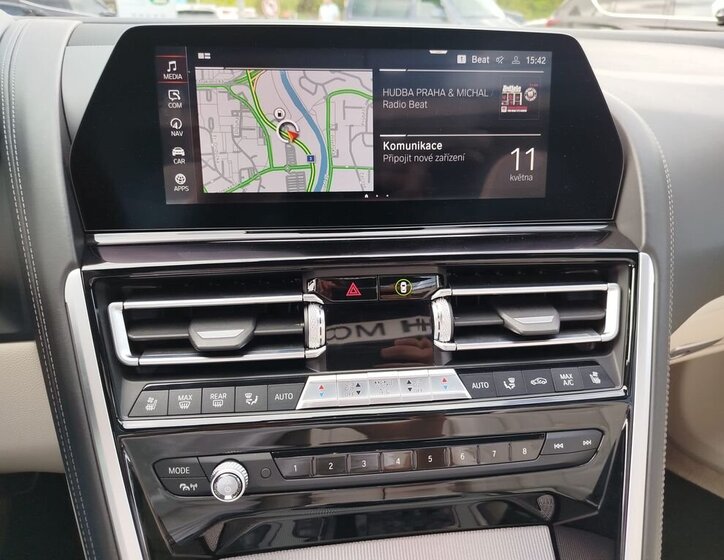 BMW Řada 8 Kabriolet 4,4 l 390 kw