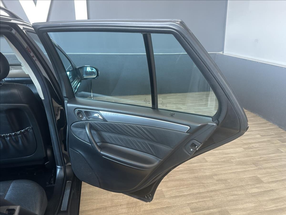 Mercedes-Benz Třídy C Kombi 2,1 l 110 kw
