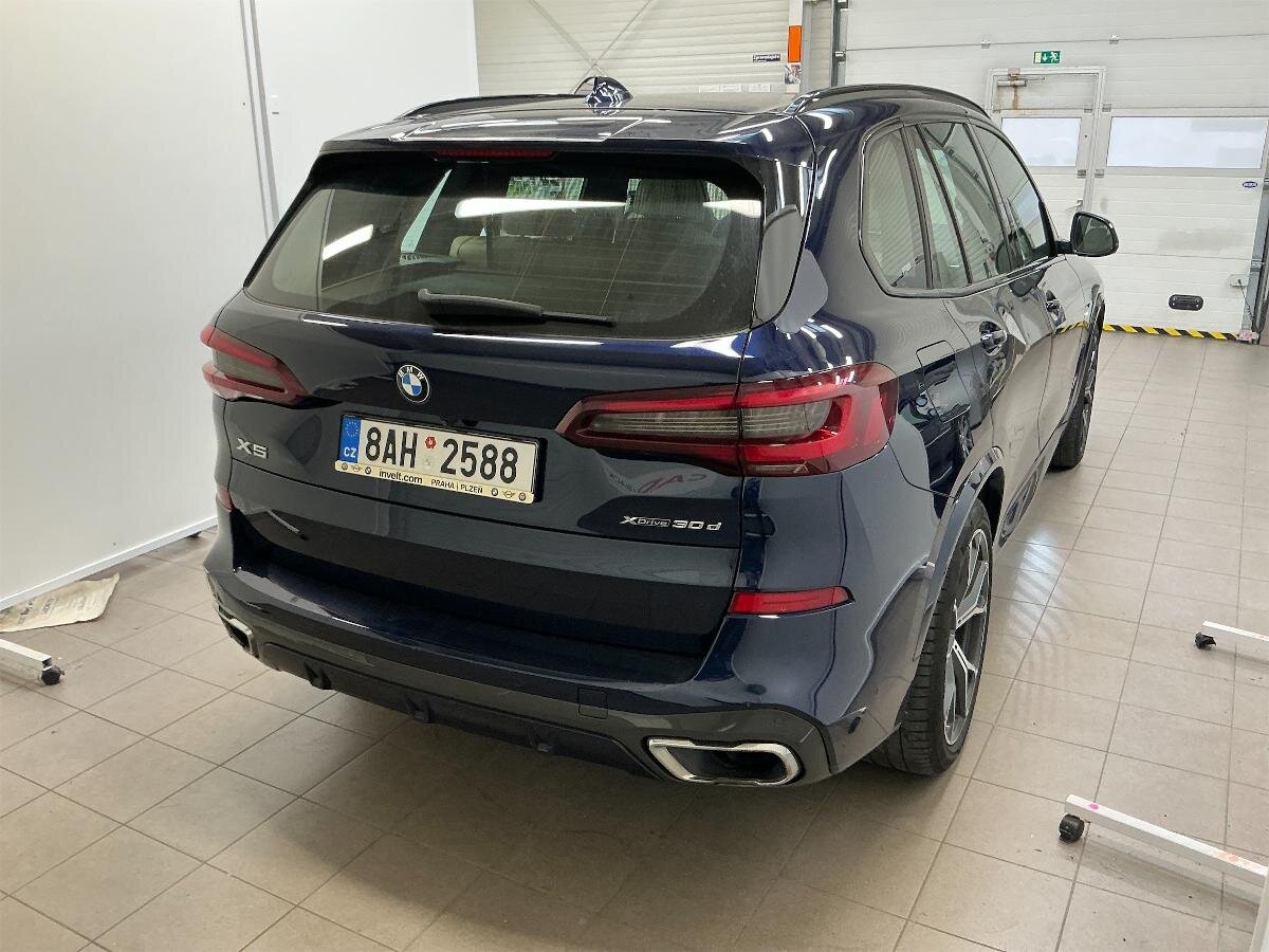 BMW X5 SUV 3,0 l 195 kw