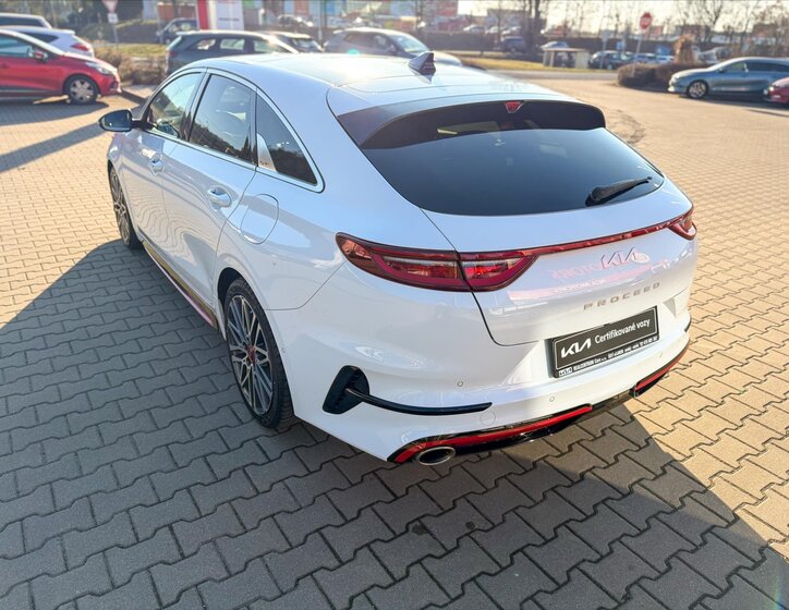 KIA ProCeed Liftback 1,6 l 150 kw